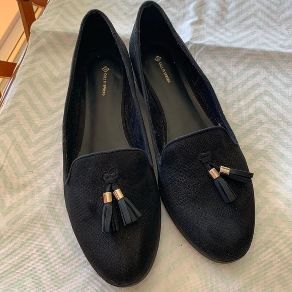 Call It Spring Shoes - Cute black slide on shoes in great quality